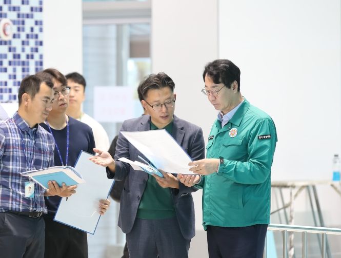 정명근 화성시장, 향남복합문화센터 건립공사 현장 방문