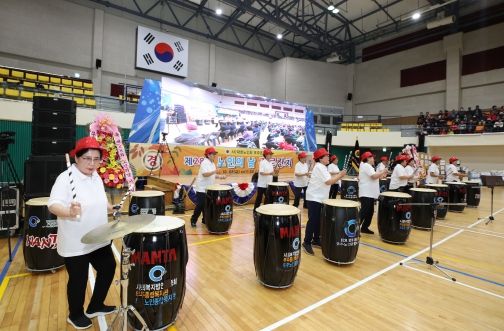 “건강하고 자존감 넘치는 노년을 위하여” 무주군, 제28회 노인의 날 경로행사 개최