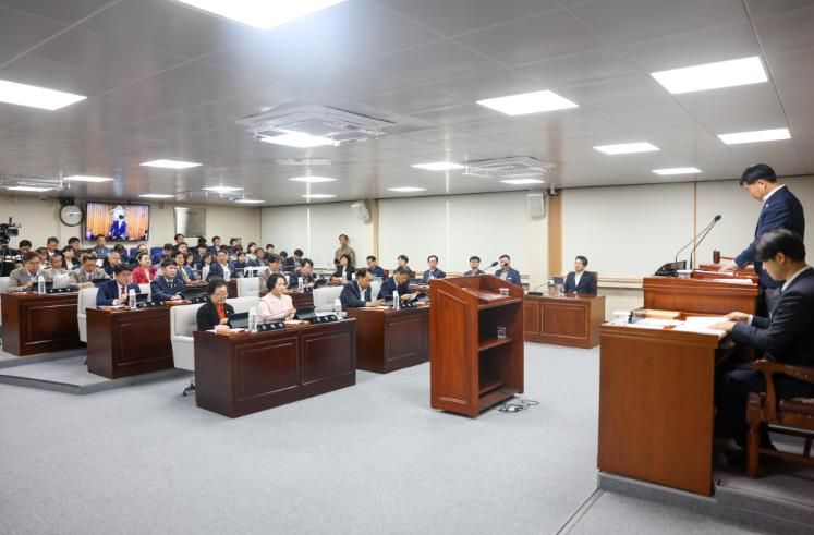 영주시의회, 제296회 임시회 개회