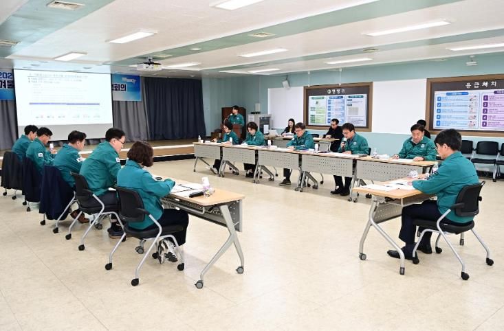 대구광역시 동구청은 지난 14일 ‘2025~2026 겨울철 자연재난 대비 관계부서 대책회의’를 개최했다.