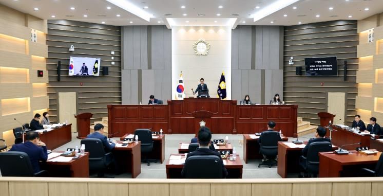 성주군의회, 제2차 정례회 순항 중...