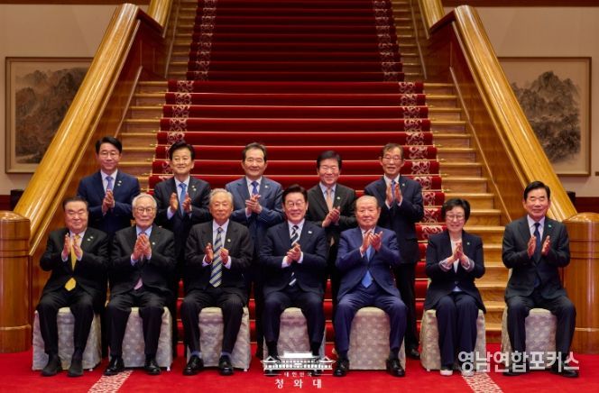 더불어민주당 상임고문단 오찬 간담회(청와대)
