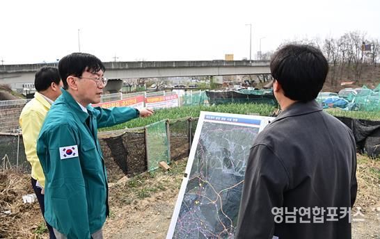 대구 동구청은 지난 30일, 하천·계곡 주변 불법 점용시설에 대한 점검과 관리를 위해 현장점검을 실시했다.