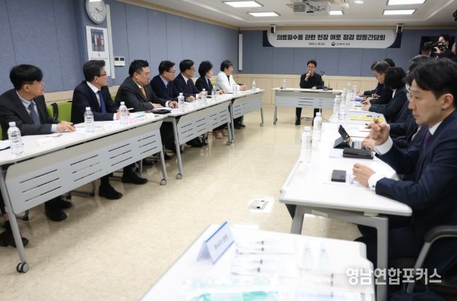 김민석 국무총리가 10일 영등포구 한강성심병원에서 열린 의료필수품 관련 현장 애로 점검 합동간담회에서 발언을 하고 있다.(국무조정실)